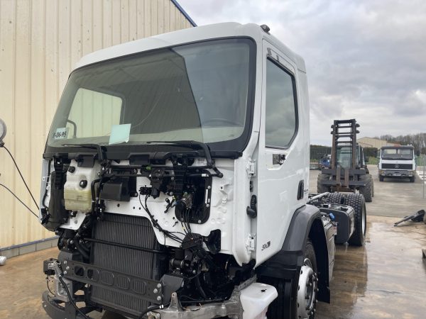 IMG_1411 CABINE PREMIUM 310 DXI NEUVE