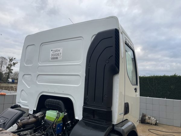 IMG_1412 CABINE PREMIUM 310 DXI NEUVE