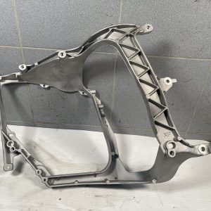 SUPPORT DE PHARE GAUCHE ALU DAF XF 106
