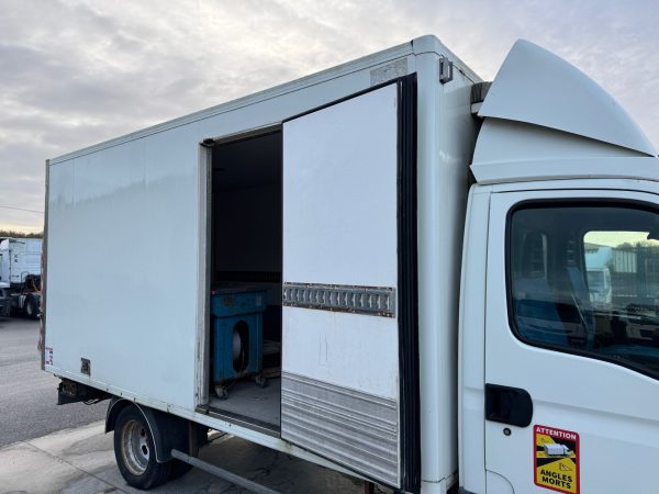 IMG_5359 CAISSE FRIGO LAMBERET L:4,25M