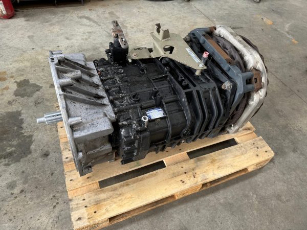 IMG_5728 BOITE ZF 6 S 1600 BD AVEC TELMA IVECO BUS 504096398