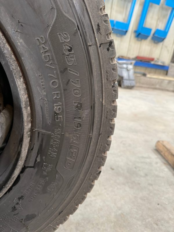IMG_5830 PNEUS MICHELIN 245/70R19.5 X MULTI