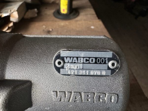 IMG_6079 MODULE GROUPE MULTIPLICATEUR BOITE MERCEDES WABCO 421351070 0