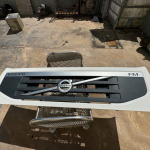 CALANDRE VOLVO FM  2014