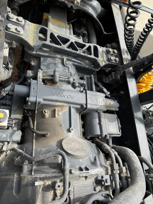 IMG_6268 BOITE A VITESSE SCANIA R410 GRS895R 2785951