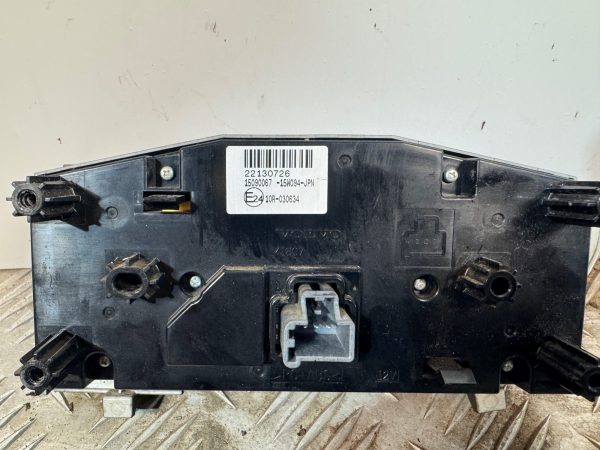 IMG_7657 COMMANDE DE CHAUFFAGE CLIM VOLVO FM 22130726