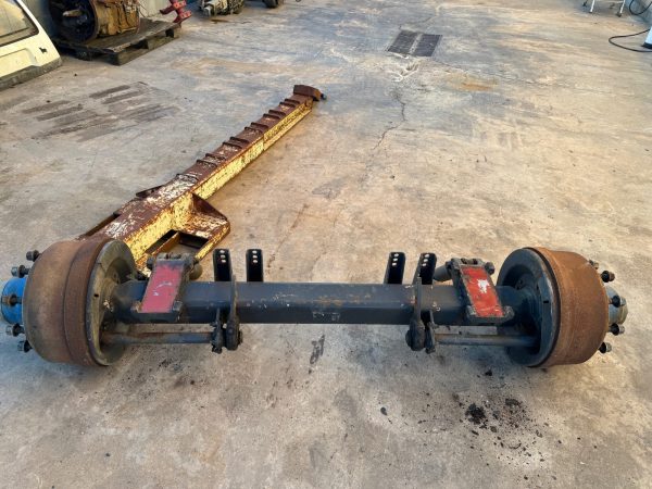 ESSIEU FRUEHAUF  FREIN TAMBOUR