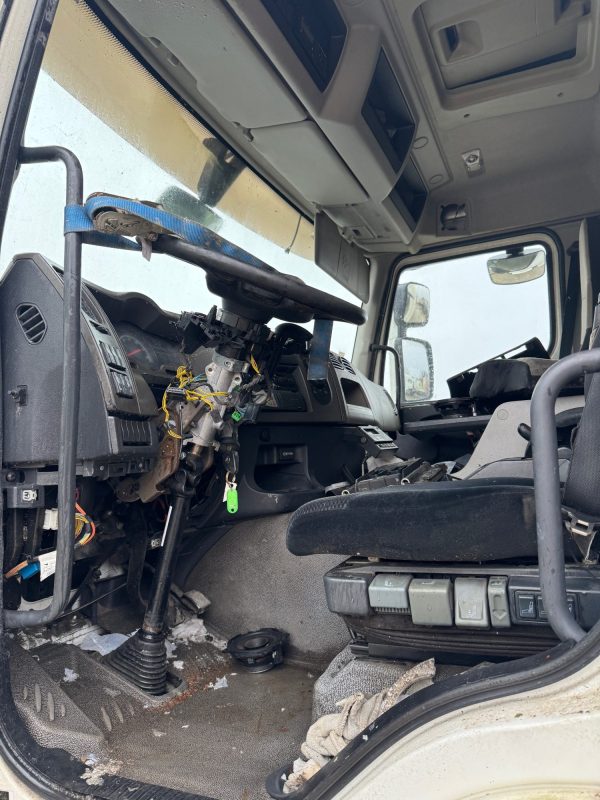 IMG_8348 CABINE PREMIUM DXI COURTE 5600464788