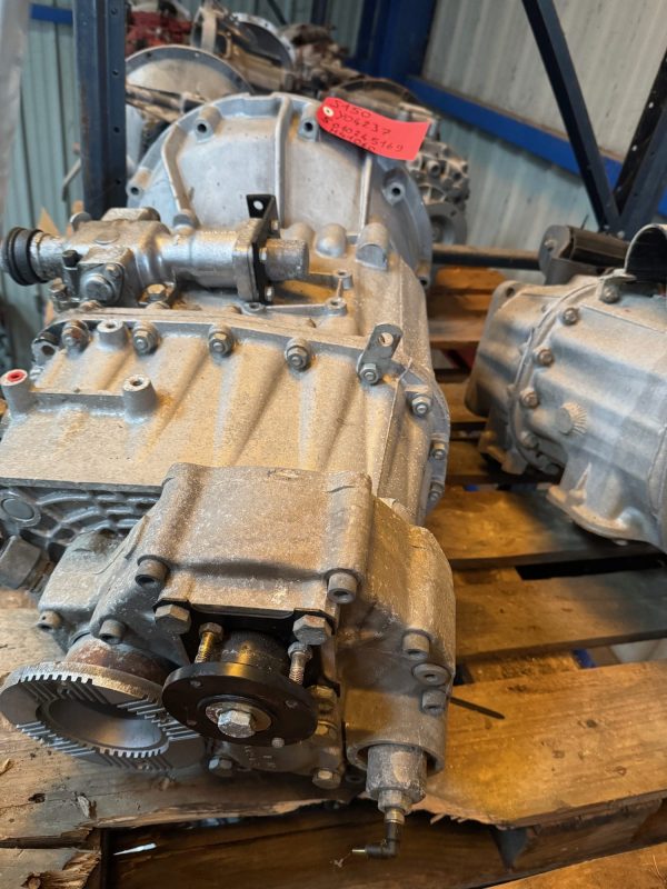 IMG_9669 BOITE A VITESSE MIDLINER EATON H 4106 Y04237 5010451169