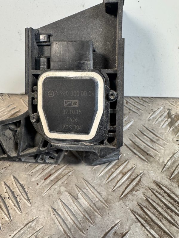 PEDALE D ACCELERATEUR MERCEDES ACTROS MP4     A 960300004