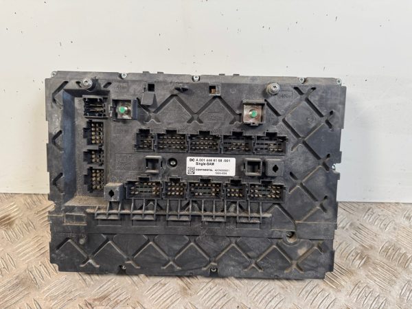 IMG_8451 PLATINE A FUSIBLE MERCEDES ACTROS MP4 A 0014466158