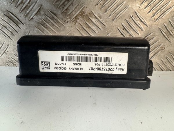 IMG_8477 BOITIER ANTI COLLISION RENAULT-VOLVO 7422075780 22075780