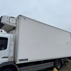 CAISSE FRIGO LAMBERET  PORTE VIANDE       GROUPE FRIGO CARRIER  SUPRA750