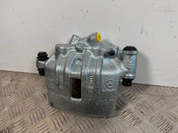 IMG_8863 ETRIER DE FREIN AVD MERCEDES SPRINTER BOSCH 0 986 474 231
