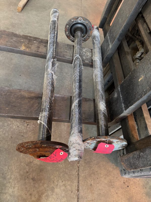 ARBRE DE ROUES DAF 85-95-105-106            GAUCHE  1363850             DROIT AVEC BLOCAGE  1363851