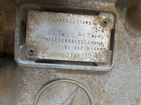 CARTER DE BOITE MERCEDES G211-16