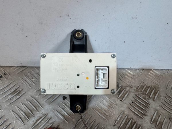 UNITE DE CONTROLE IVECO        5801770206        TRW