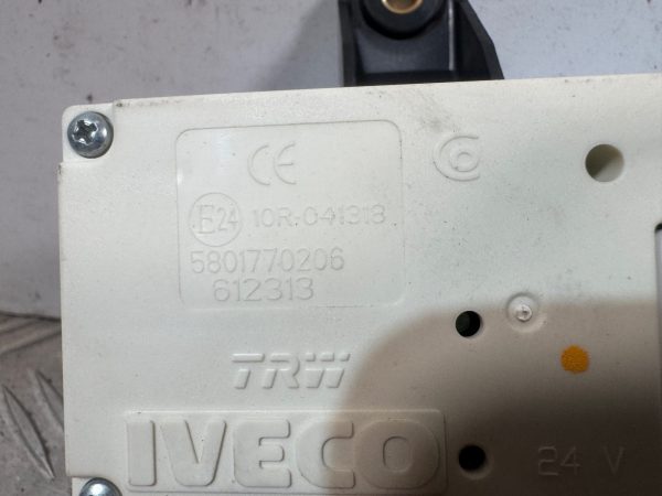 UNITE DE CONTROLE IVECO        5801770206        TRW