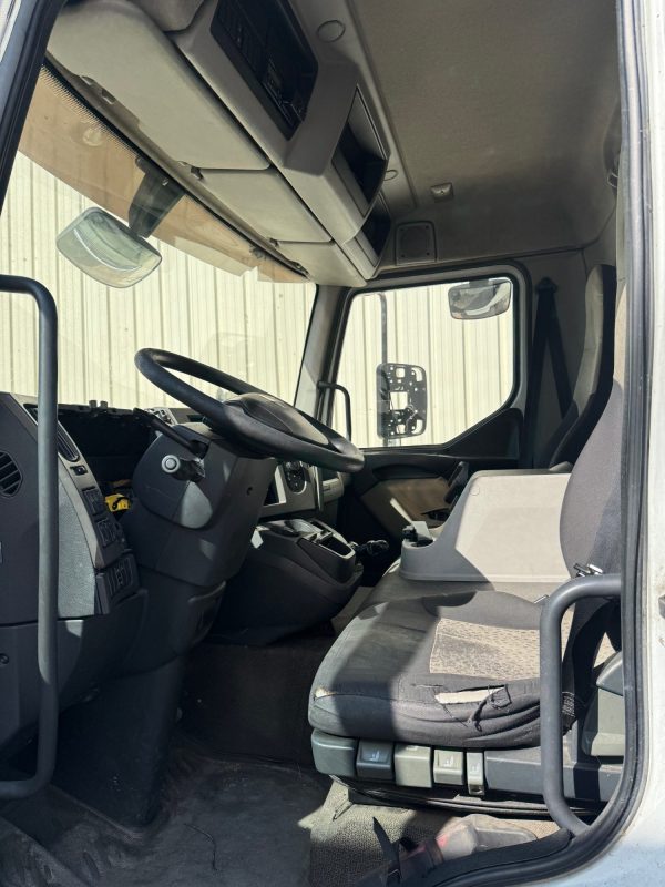 CABINE MIDLUM DXI           5600718233