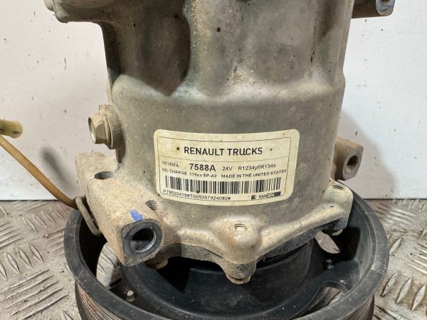 COMPRESSEUR DE CLIM RENAULT T480      7588A      78522418